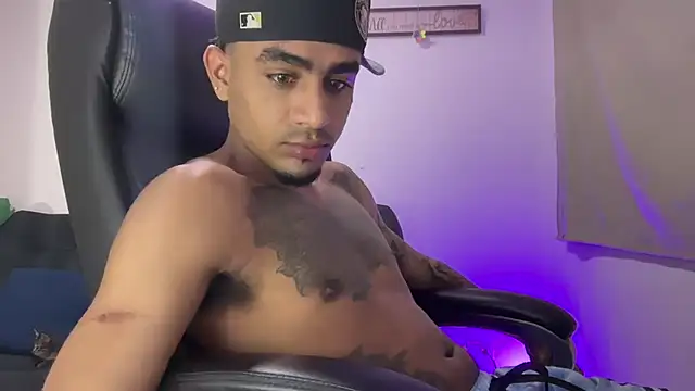 dominic brandd23 online show from February 2026 11:01:01 PM