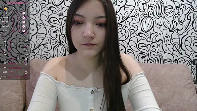 AlisaDevis online show from December 2025 11:50:01 AM