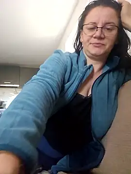 Snapshot of KristenVega chatting on October 2025 08:16:02 AM KristenVega online show from October 2025 08:16:02 AM