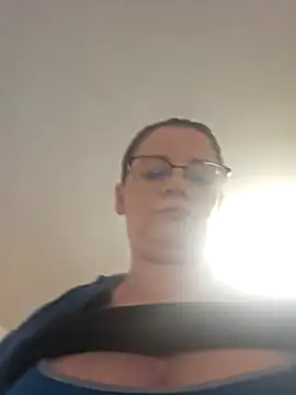 Snapshot of KristenVega chatting on November 2025 08:58:02 AM KristenVega online show from November 2025 08:58:02 AM