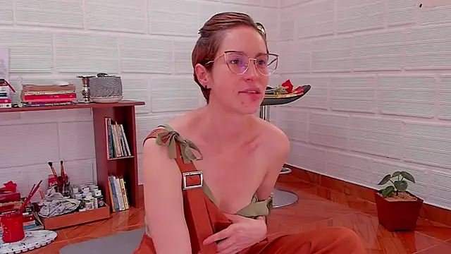 cuddlingbunny online show from January 2025 03:59:02 PM