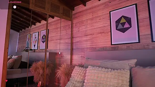 AmmyScott online show from November 2025 07:45:02 PM