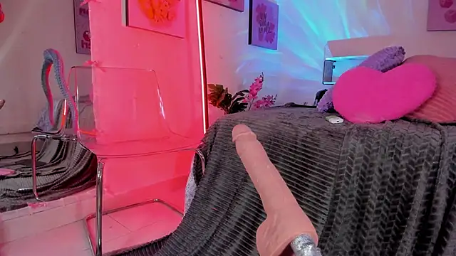 Snapshot of MaveParks_ chatting on March 2026 12:09:01 PM MaveParks online show from March 2026 12:09:01 PM