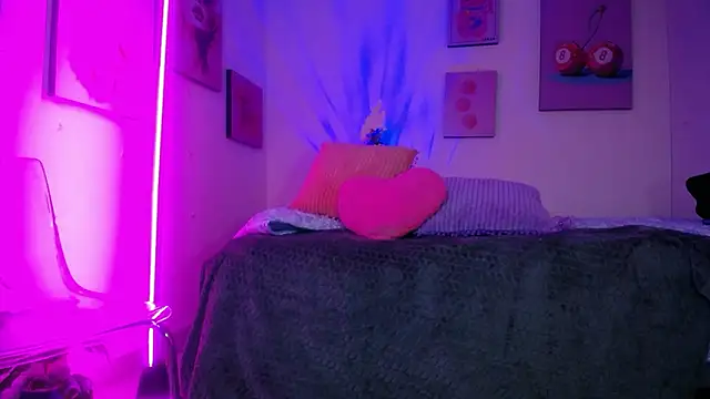 Snapshot of MaveParks_ chatting on March 2026 03:26:01 PM MaveParks online show from March 2026 03:26:01 PM