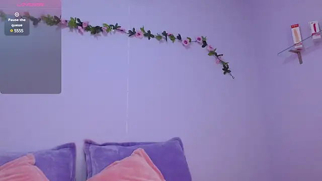 Isa-Jones online show from January 2025 04:49:02 AM