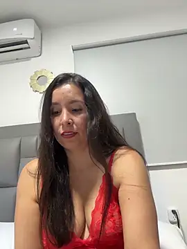 emely sexx20 online show from February 2026 01:00:02 AM