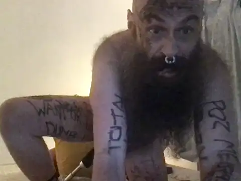 Snapshot of JunkieShitPig chatting on March 2025 08:08:01 AM JunkieShitPig online show from March 2025 08:08:01 AM