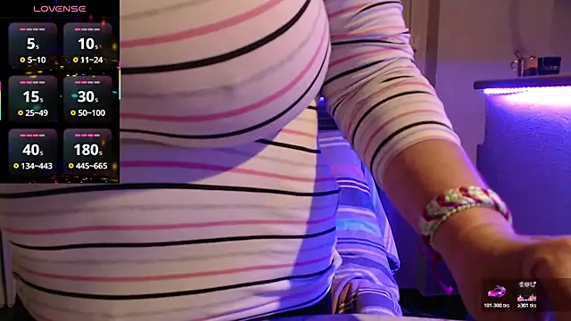 JennaDeluxe online show from April 2026 04:04:02 AM