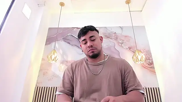 Snapshot of BrianMalonee chatting on November 2025 02:39:02 PM BrianMalonee online show from November 2025 02:39:02 PM