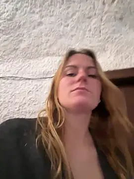 selenaluvv online show from January 2026 04:11:02 PM