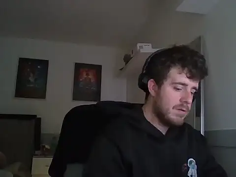 maxy49 online show from December 2025 01:15:01 PM