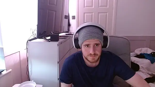 maxy49 online show from January 2026 03:36:02 PM