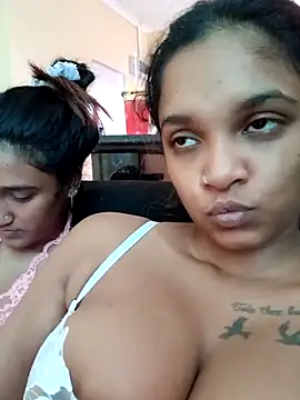 Indianqueen03 online show from October 2025 11:52:02 AM