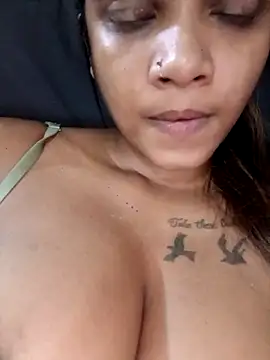 Indianqueen03 online show from December 2025 08:25:02 PM