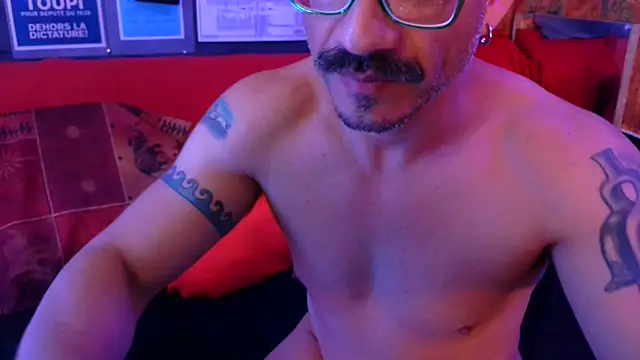 Snapshot of Tony_Torrente chatting on January 2026 03:05:01 PM Tony Torrente online show from January 2026 03:05:01 PM