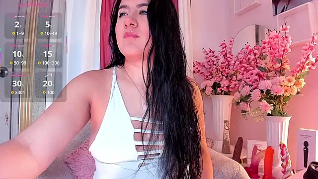 scarlet fostt  online show from November 2025 12:06:02 PM