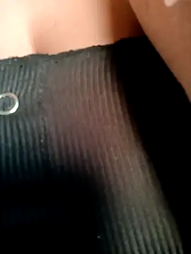 Cristal  04 online show from November 2025 05:02:01 PM