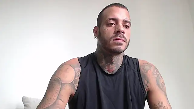 mulatos16 online show from December 2024 02:49:02 PM