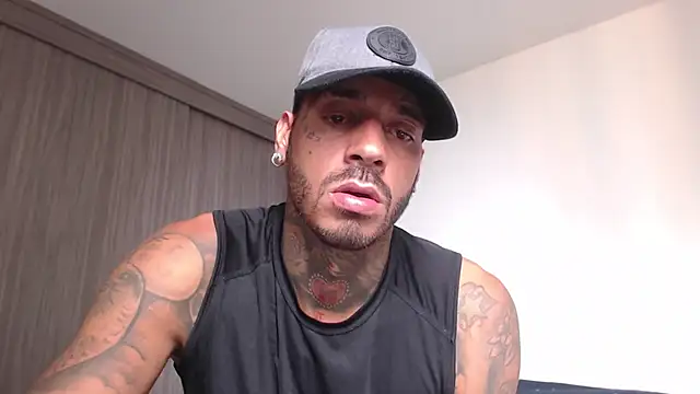 mulatos16 online show from December 2024 08:58:02 PM