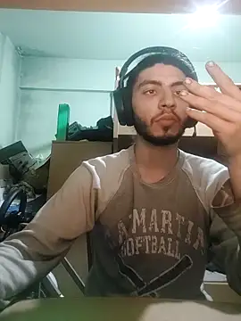 kleineid77 online show from March 2025 05:59:02 PM