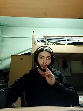 kleineid77 online show from December 2025 05:51:02 PM