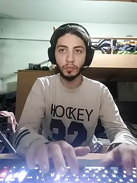 kleineid77 online show from January 2026 04:42:02 PM