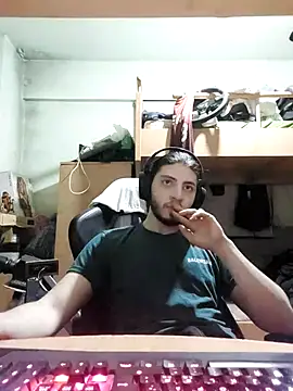 kleineid77 online show from April 2026 05:24:02 PM