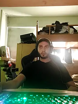 kleineid77 online show from June 2026 03:21:01 PM