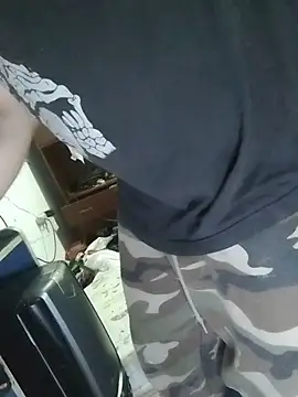 Snapshot of pikalindaxx chatting on February 2026 07:45:01 AM pikalindaxx online show from February 2026 07:45:01 AM