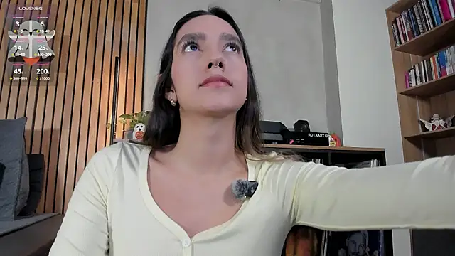 Snapshot of honeyhot69__ chatting on October 2025 11:00:01 AM honeyhot69 online show from October 2025 11:00:01 AM