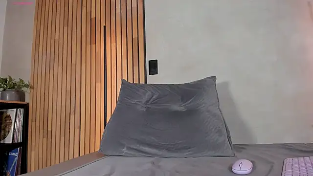 honeyhot69   online show from January 2026 12:10:01 PM