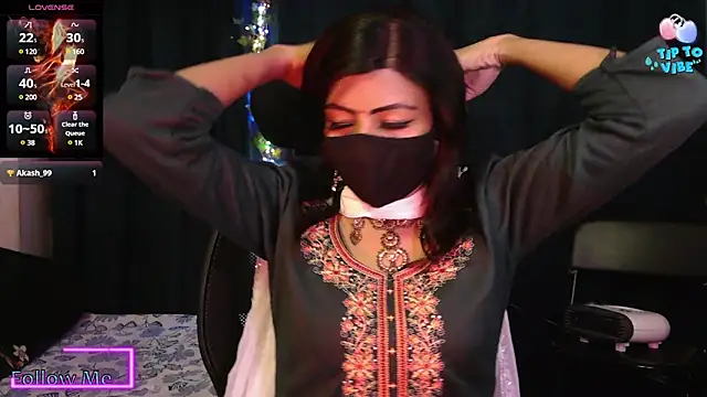 Snapshot of Aashiya- chatting on February 2025 09:43:01 PM Aashiya- online show from February 2025 09:43:01 PM