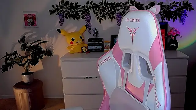 AliceCharmy online show from March 2026 04:01:01 PM