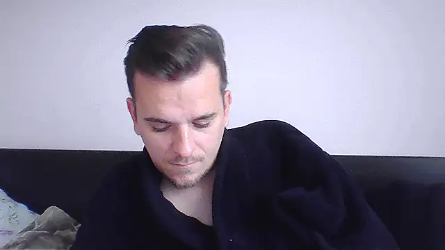 Huge cock22cm online show from November 2025 09:09:01 AM