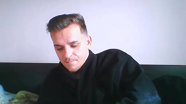 Huge cock22cm online show from November 2025 11:21:01 AM