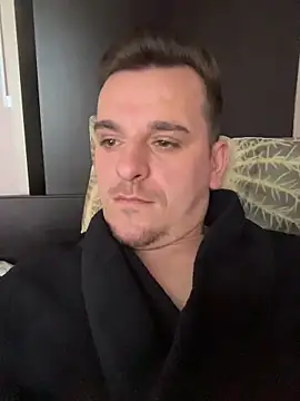 Huge cock22cm online show from March 2026 03:04:01 PM