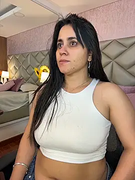 Brenda Garcia online show from November 2025 12:09:02 PM