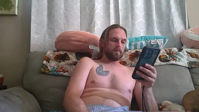 VitaminDrewFl online show from April 2026 09:15:01 PM