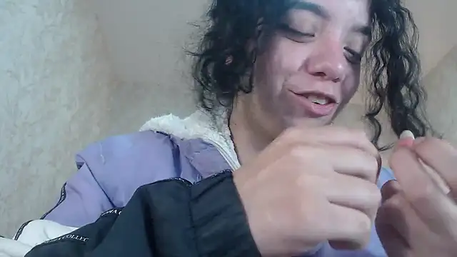 EmmaCowperr online show from January 2025 04:36:01 AM