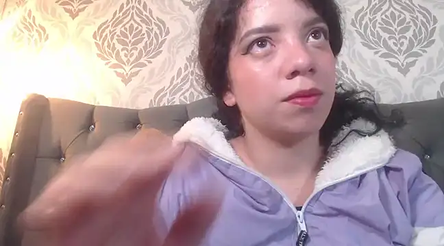 EmmaCowperr online show from February 2025 04:45:02 PM