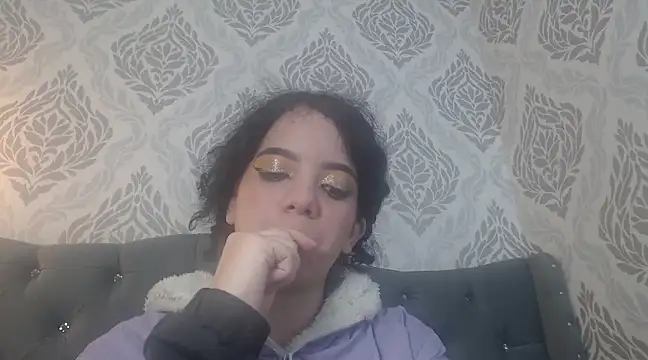 EmmaCowperr online show from March 2025 05:56:02 PM