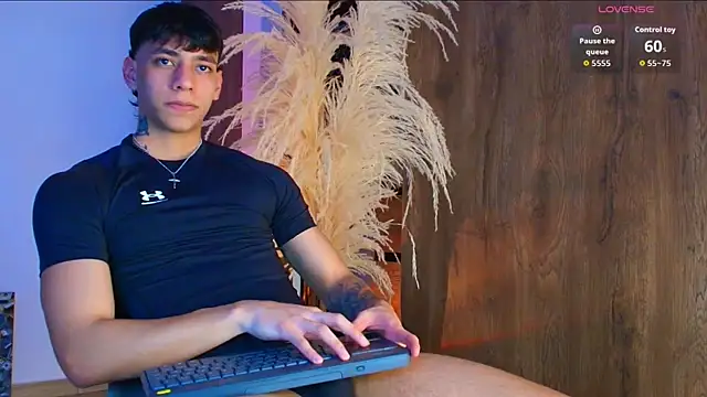 Snapshot of Josep_Davies chatting on October 2025 09:59:01 PM Josep Davies online show from October 2025 09:59:01 PM