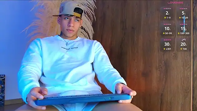 Snapshot of Josep_Davies chatting on October 2025 07:42:02 PM Josep Davies online show from October 2025 07:42:02 PM