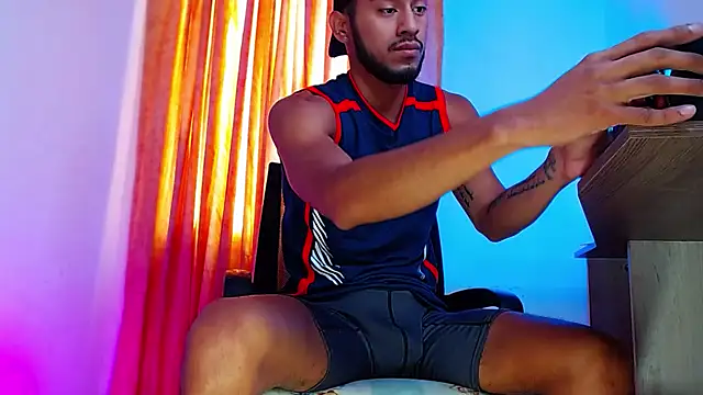 DanteSantoro online show from April 2026 01:39:01 PM