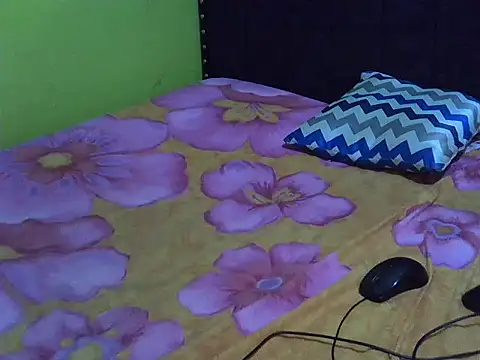 Snapshot of tasha-ashah chatting on September 2025 05:57:01 PM tasha-ashah online show from September 2025 05:57:01 PM