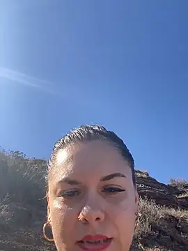 Snapshot of Luccreccia_ chatting on October 2025 01:53:02 PM Luccreccia online show from October 2025 01:53:02 PM