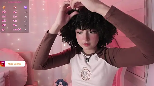 Alice winter  online show from April 2026 06:09:01 PM