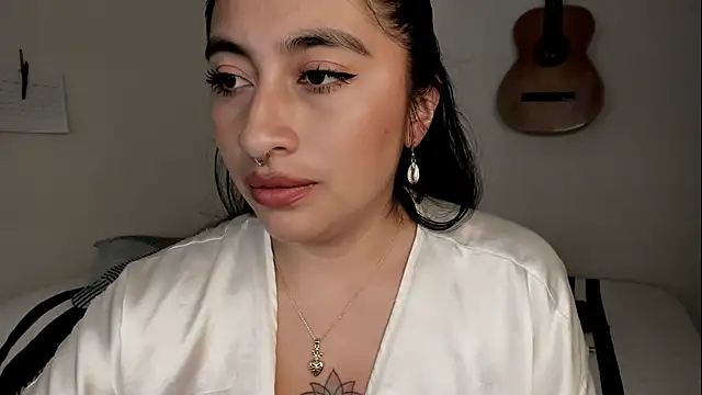Snapshot of LisaHadwin chatting on July 2026 05:22:01 PM LisaHadwin online show from July 2026 05:22:01 PM
