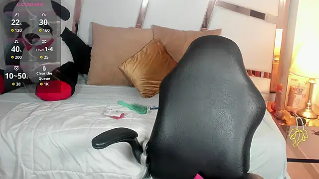 lizzy jooss online show from March 2026 01:39:01 PM