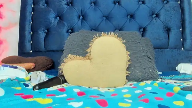 Snapshot of alice_love052 chatting on March 2025 05:35:02 AM alice love052 online show from March 2025 05:35:02 AM